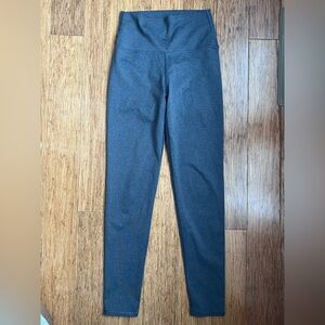 Aerie Gray Active Leggings Size XS. 1484